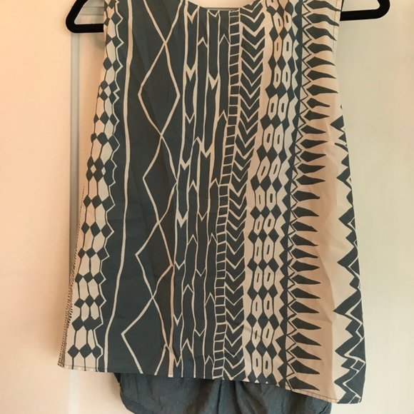 Blue Geometric Pattern Tank - Picture 3 of 4